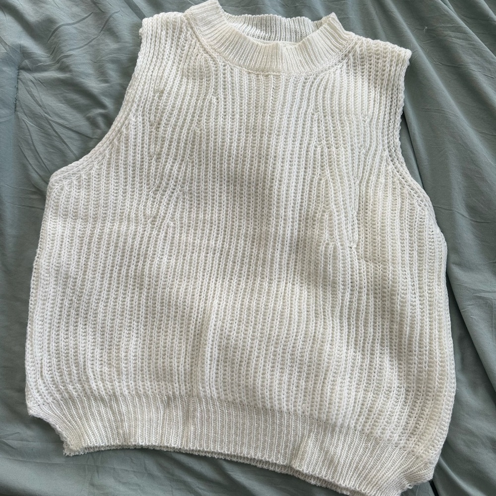 White Sleeveless Knit Sweater Vest